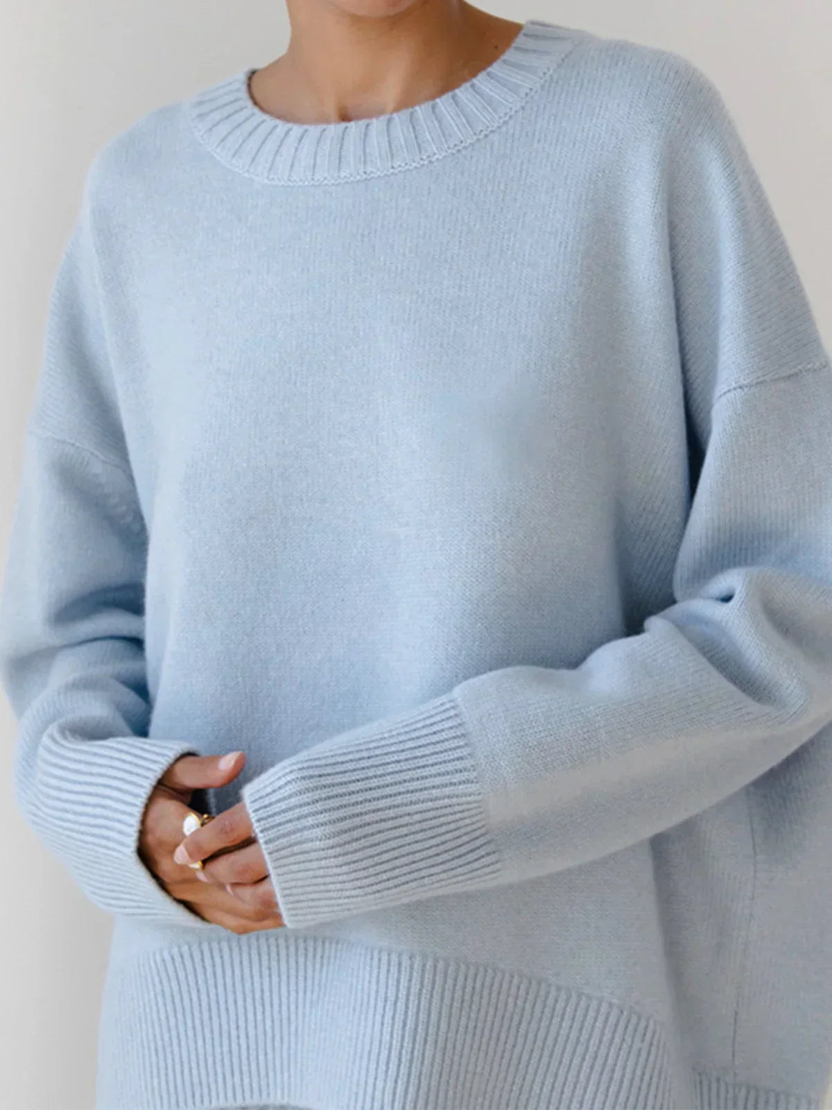 Vita - Cozy Wool Sweater by Ares Milano