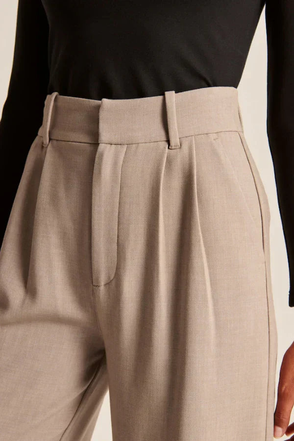 Selvaggia - Linen Tailored Pants by Ares Milano